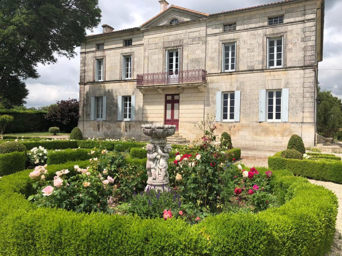 Les Croque-Notes, chambres et table d'hôtes Lorignac Extérieur photo